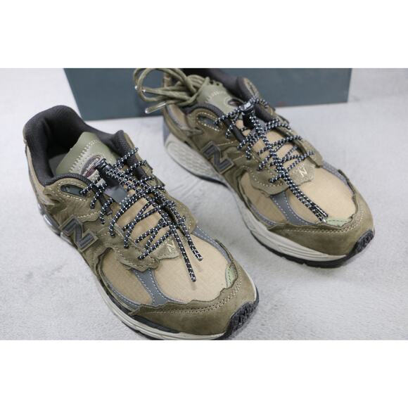 New Balance 2002R Green Grey M2002RDN Mens 6.5 Womens 8 Lifestyle Sneaker NWT